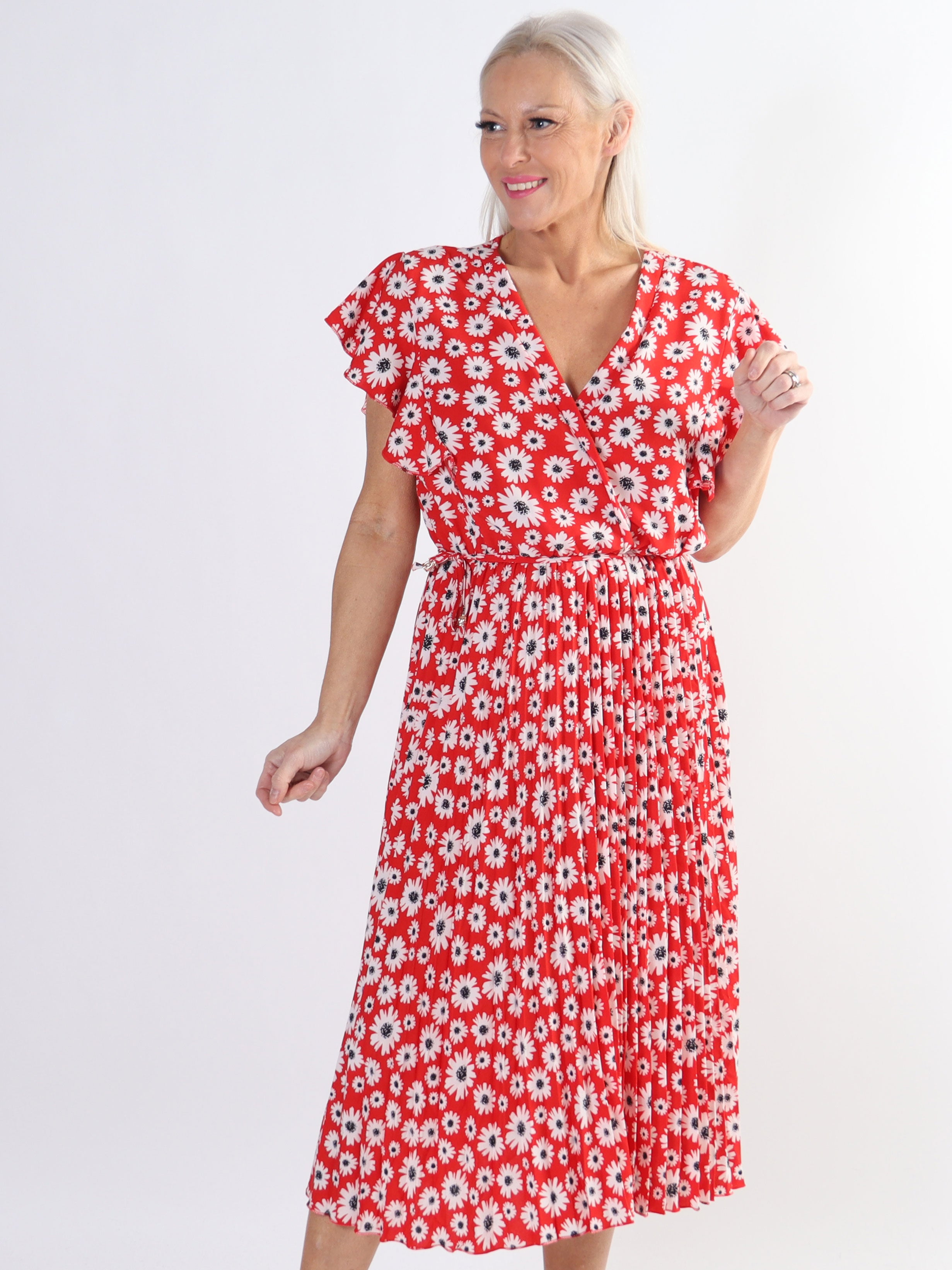 Callidora Flower - Plus size kjole med plisseringer og flæser